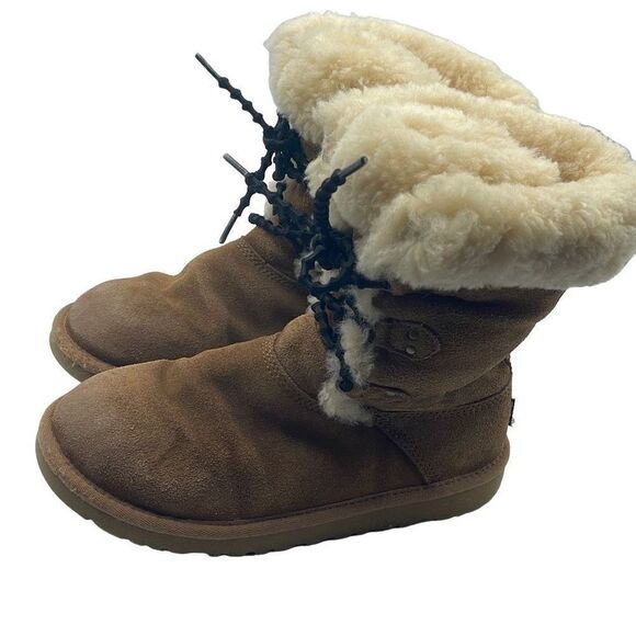 UGG Australia Girls Sheepskin Winter Boots Leather S/N 3285 Brown Size 5 - Picture 1 of 13